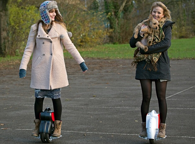 Airwheel Electric Self-balancing Scooter—Best Assistant After Retirement